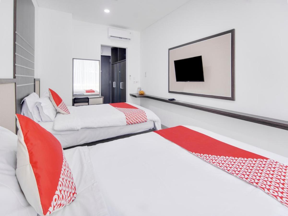 Oyo 2233 Bell'S Place Богор Экстерьер фото