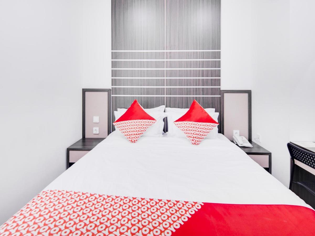 Oyo 2233 Bell'S Place Богор Экстерьер фото